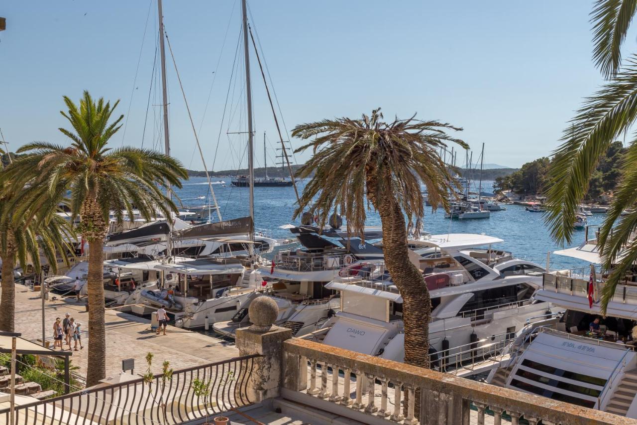 Couple'S Getaway In The Center Of Hvar W/Sea View 赫瓦尔 外观 照片